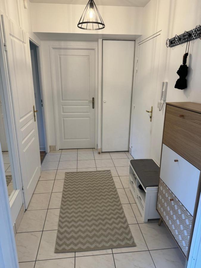 Appartement Centre Avec Balcon Parking Prive Orleans Bagian luar foto