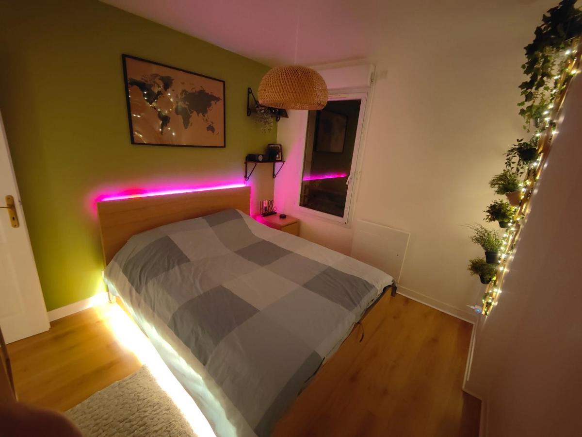 Appartement Centre Avec Balcon Parking Prive Orleans Bagian luar foto
